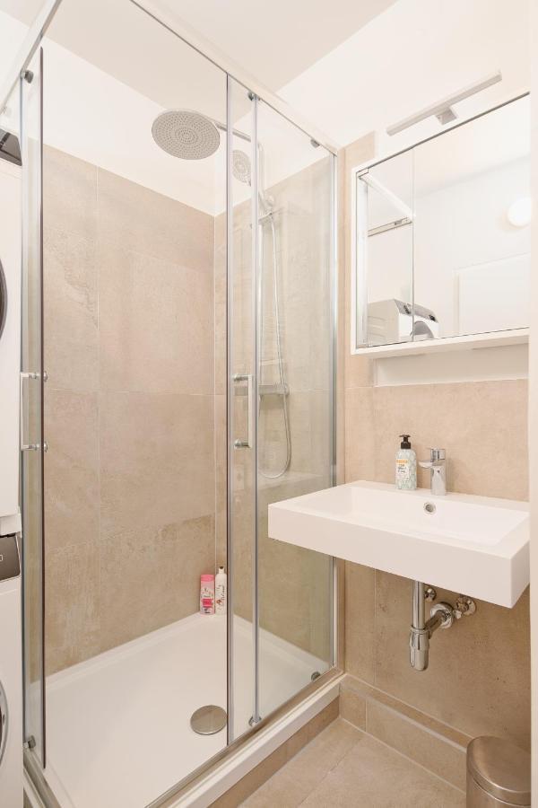 Whats-App Self-Check-In - Gemuetliches Studio Vienna Esterno foto